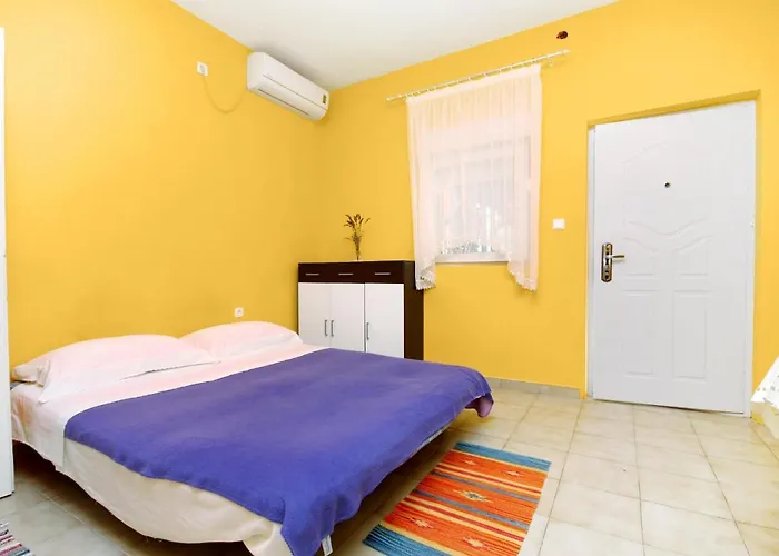 Vakantiehuis Seaside House Bibinje, Zadar - 5854 Bibinje